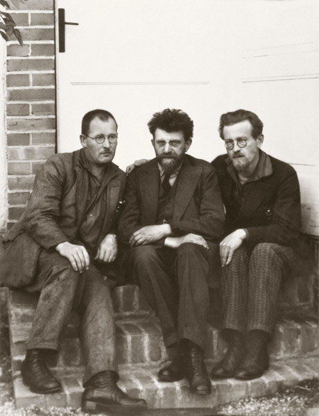 Black and white photograph of Alois Lindner, Erich Mühsam, and Guido Kopp